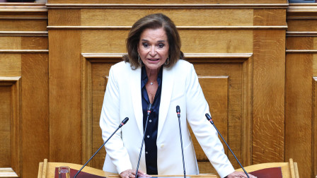 Ενστάσεις Ντόρας με τη «γαλάζια» πρόταση για εξαετή θητεία του Προέδρου της Δημοκρατίας