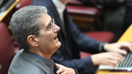 ΣΥΡΙΖΑ: Ο Γιαννούλης επιβεβαιώνει το άγριο επεισόδιο στην Κουμουνδούρου - «Άσκηση σωματικής βίας...»