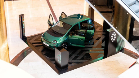 Τo νέο Renault Twingo E-Tech Electric στο Golden Hall