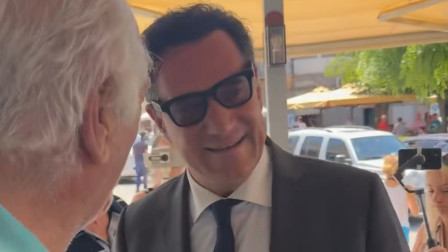 «Έχουμε την πιο αστεία αντιπολίτευση όλων των εποχών» - Απάντηση Γεωργιάδη σε ΠΑΣΟΚ για τα γυαλιά