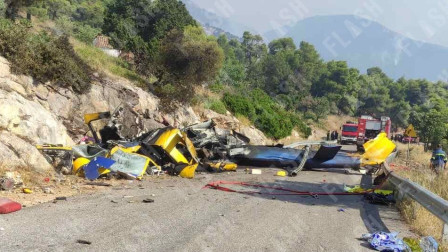 Ένωση Ελληνικών Τραπεζών: Ενίσχυση και διαγραφή χρεών για τις οικογένειες των θυμάτων των πυρκαγιών