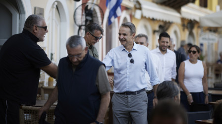 Μαξίμου: Μετά τη ΔΕΘ στο στόχαστρο ψηφοφόροι του ΠΑΣΟΚ με δίλημμα ακυβερνησίας