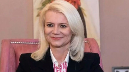 «Ιατρός άνευ ειδικότητας»: Ποια είναι η γυναίκα που έκανε την πλασμαφαίρεση στον Γιώργο Μαζωνάκη