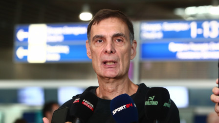 Μπαρτζώκας: «Στην αρχή της σεζόν μετρούν οι νίκες - Έχει ιδιαιτερότητες το παιχνίδι με Μπασκόνια»