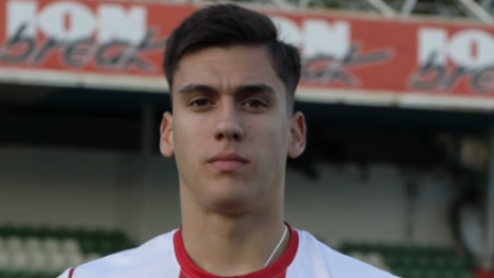 «Κεφαλιά από τον Άντζα και 1-0»: Η τρομερή ανακοίνωση του γιού του Παρασκευά Άντζα από τον ΑΟΞ