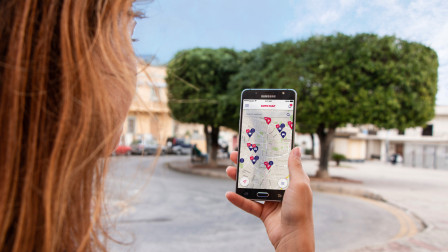 Τα νέα αυτοκίνητα στέλνουν προσωπικά δεδομένα σε Google, Meta, Amazon