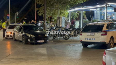 Τρελή καταδίωξη ΙΧ που μετέφερε μετανάστες από Σέρρες, Θεσσαλονίκη - Καταγράφηκε σε live μετάδοση