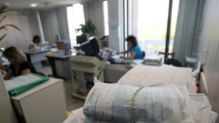 Η ΑΑΔΕ στέλνει emails με τα SOS για τις προσυμπληρωμένες φορολογικές δηλώσεις 2026