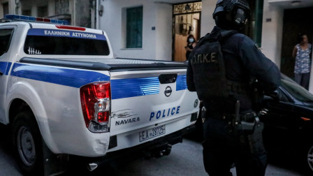 Μεγάλη επιχείρηση της ΕΛΑΣ στην Αττική: 13 συλλήψεις για εγκληματική οργάνωση που έκλεβε οχήματα