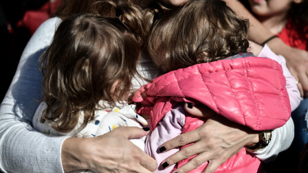 Επίδομα παιδιού 150 ευρώ: Πότε πληρώνονται οι δικαιούχοι - Όλα όσα πρέπει να γνωρίζετε