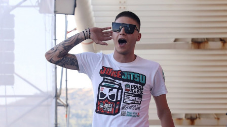 Trannos για Ντουμπάι: «Γλίτωσα για μία μέρα - Πύραυλος έπεσε 500 μέτρα από το σπίτι μου»