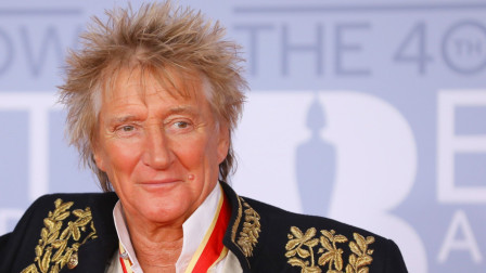 Κόλαφος ο Ροντ Στιούαρτ κατά Τραμπ – Ζητά συγγνώμη για τους Βρετανούς στρατιώτες