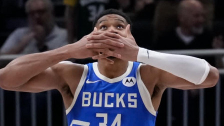 Αντετοκούνμπο για τους 83 πόντους του Αντεμπάγιο: «Ελπίζω με εμάς να βάλει... 82» (vid)