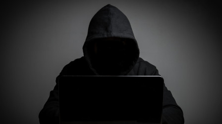 Προσοχή με νέα απάτη για τα ΕΛΤΑ: Τι να κάνετε αν λάβετε αυτό το SMS