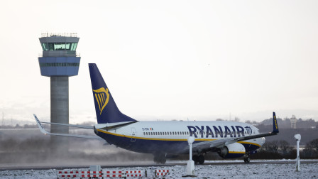 Σύσκεψη κυβέρνησης-δήμων για τη Ryanair στη Θεσσαλονίκη: Οι ενέργειες για να μην φύγει η εταιρεία