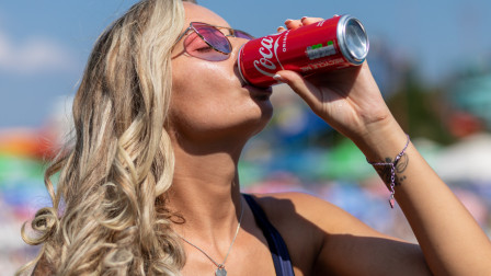 Το πιο καλά φυλαγμένο μυστικό του πλανήτη κλείνει 137 χρόνια: Η Coca-Cola πριν γίνει μύθος