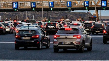 Έξοδος 28ης Οκτωβρίου: Σαρωτικοί έλεγχοι και μπλόκα στους δρόμους
