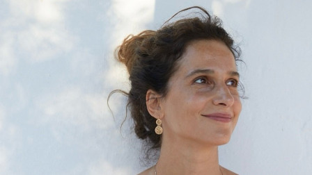 Μαρίνα Καλογήρου: «Ο Χριστόφορος Παπακαλιάτης δεν επιλέγει τους ίδιους ηθοποιούς στις δουλειές του»