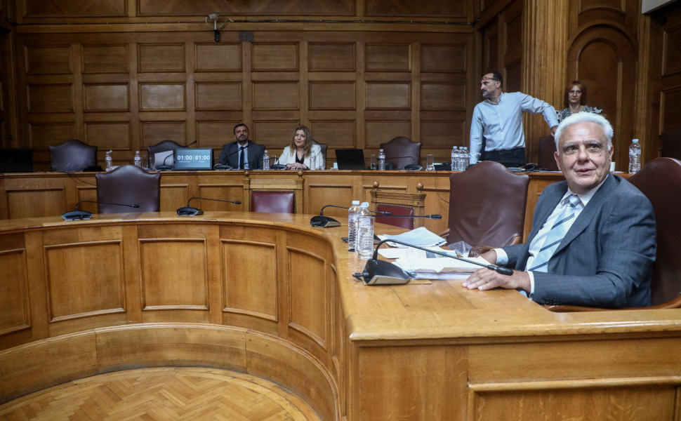 Ο Νίκος Σαλάτας στην Εξεταστική για τον ΟΠΕΚΕΠΕ (φωτο: Eurokinissi)