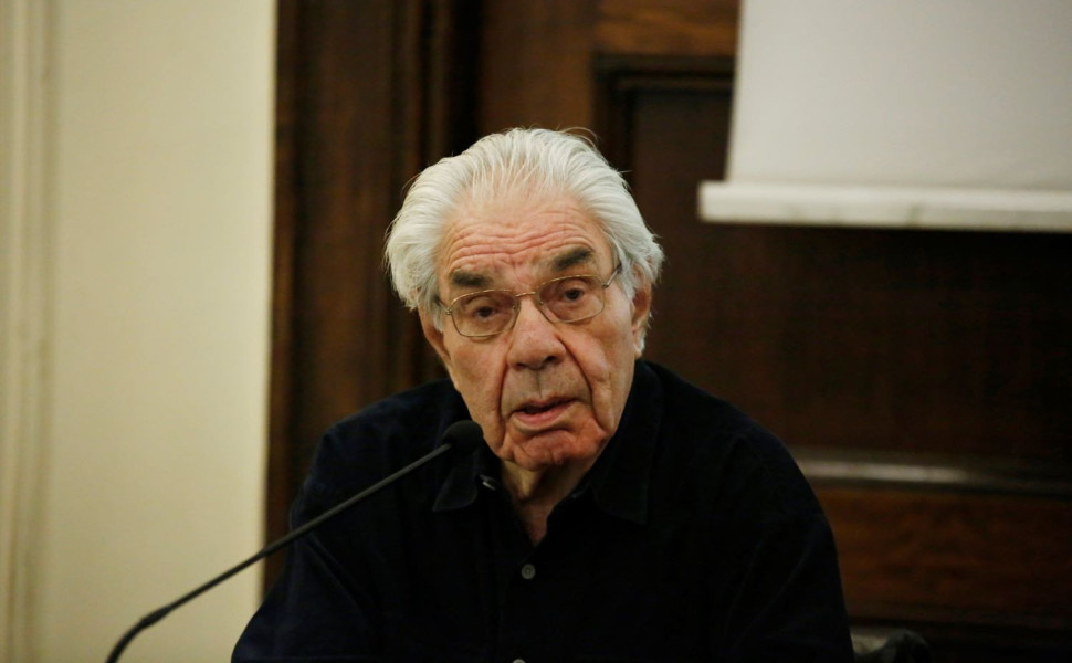 Ο διαπρεπής συνταγματολόγος Γιώργος Κασιμάτης/Φωτ. αρχείου EUROKINISSI Ο διαπρεπής συνταγματολόγος Γιώργος Κασιμάτης/Φωτ. αρχείου EUROKINISSI