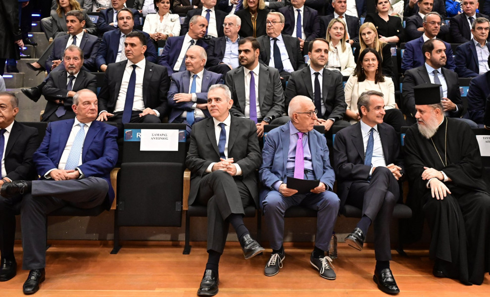 Απέναντι από τα ιστορικά γραφεία της ΝΔ στη Ρηγίλλης γράφτηκαν και επίσημα οι τίτλοι τέλους στις σχέσεις Μητσοτάκη και Σαμαρά / Φωτό Eurokinissi