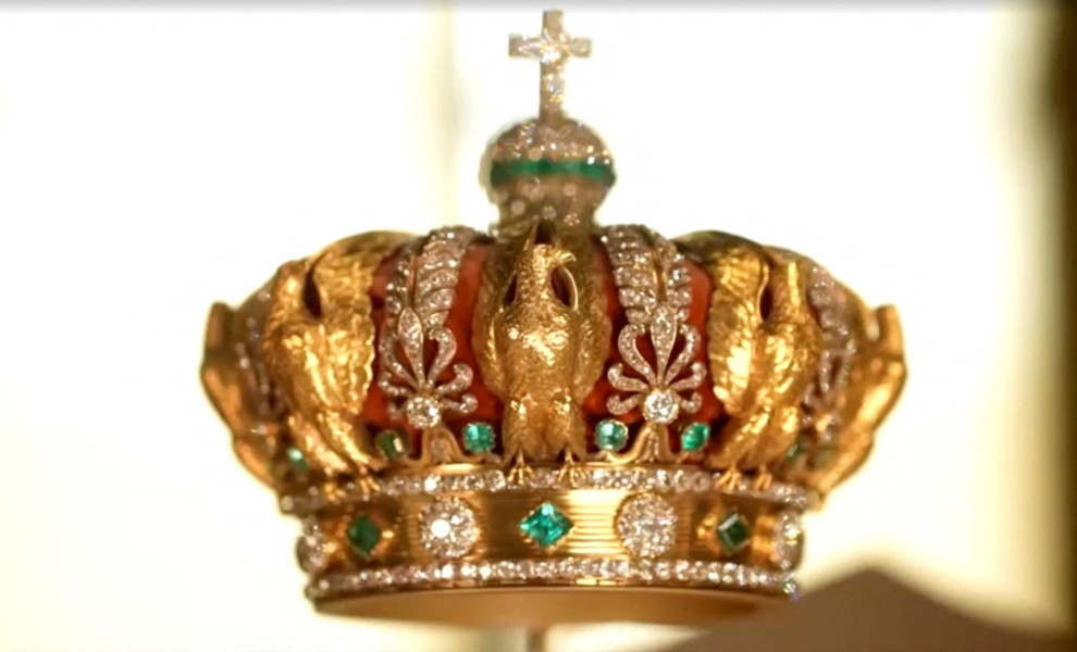 Το στέμμα της βασίλισσας Ευγενείας που βρέθηκε /  Reuters