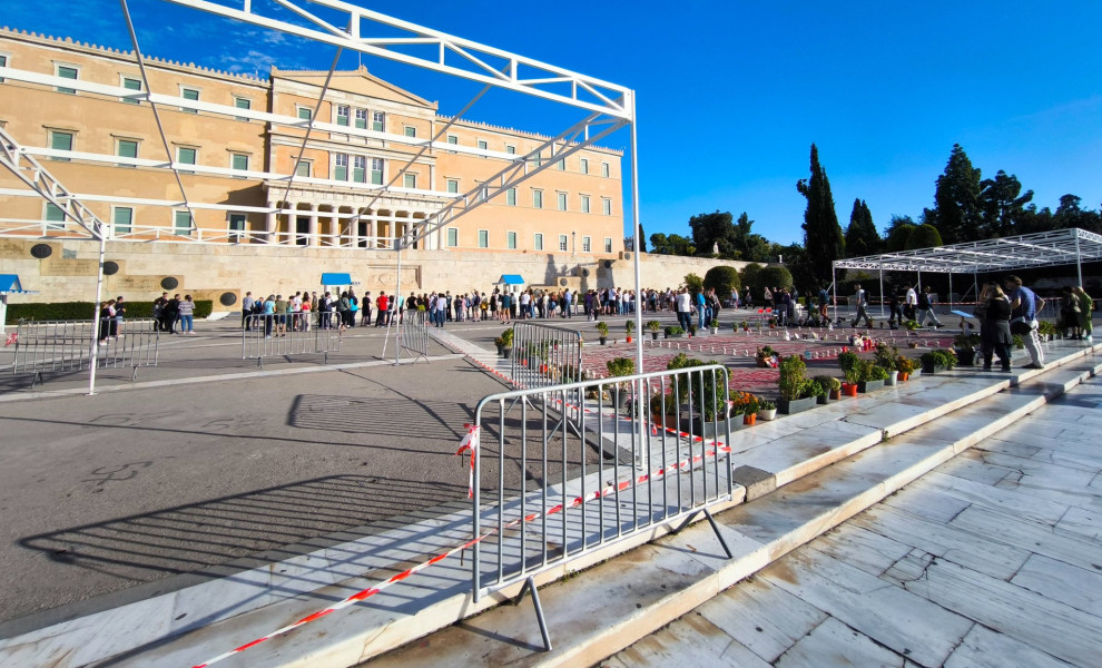 Προετοιμασίες για την μαθητική παρέλαση / Eurokinissi