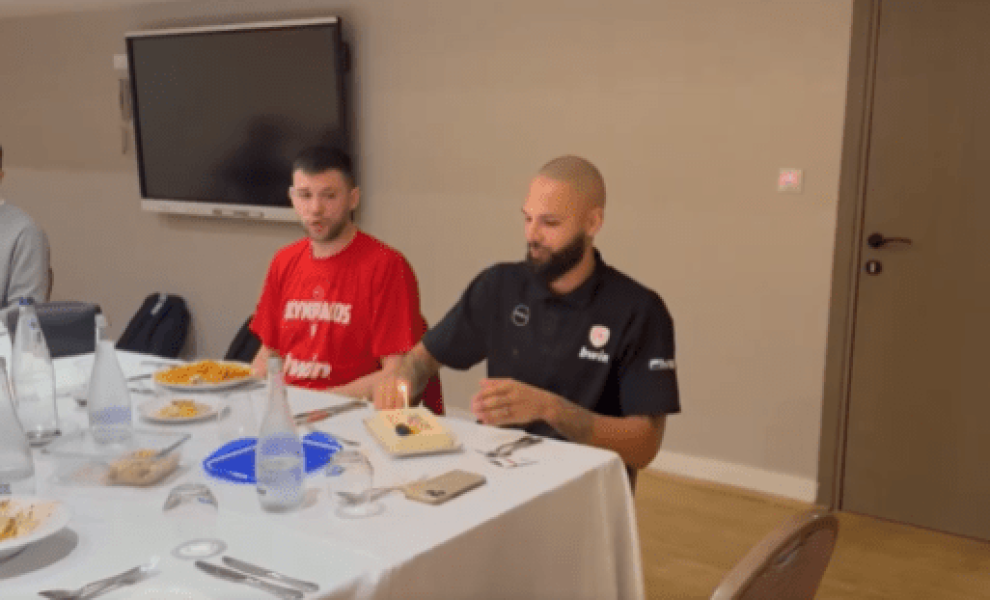 printsreen / Olympiacos BC X