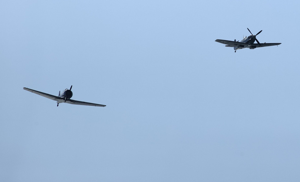 Το ζεύγος των ιστορικών αεροσκαφών Spitfire και Harvard, Ραφαήλ Γεωργιάδης/Eurokinissi