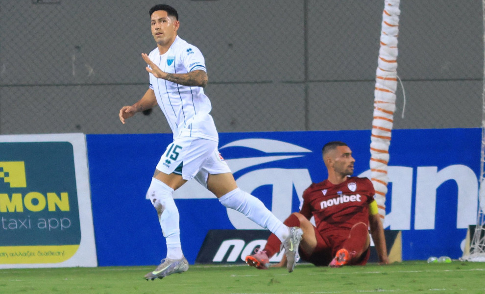 Ο Πεντρόσο πανηγυρίζει το γκολ που σημείωσε/INTIME