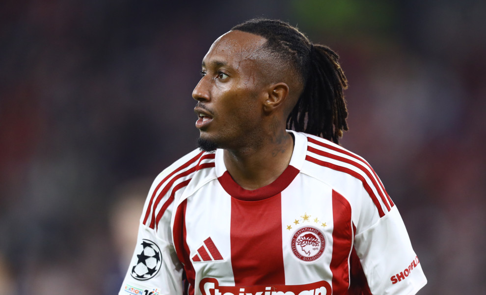 Ο Ζέλσον Μαρτίνς στον αγώνα του Ολυμπιακού εναντίον της Αϊντχόφεν. Πηγή: Eurokinissi