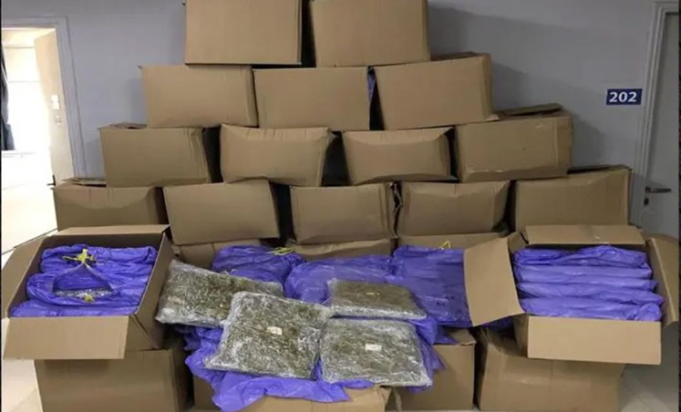 Η κατασχεμένη ποσότητα των ναρκωτικών στο λιμάνι της Ηγουμενίτσας/Φωτ. ASTYNOMIA.GR