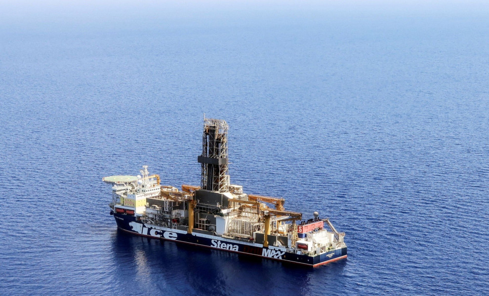 FILE PHOTO: London-based Energean's drill ship begins drilling at the Karish natural gas field offshore Israel in the east Mediterranean May 9, 2022. REUTERS/Ari Rabinovitch