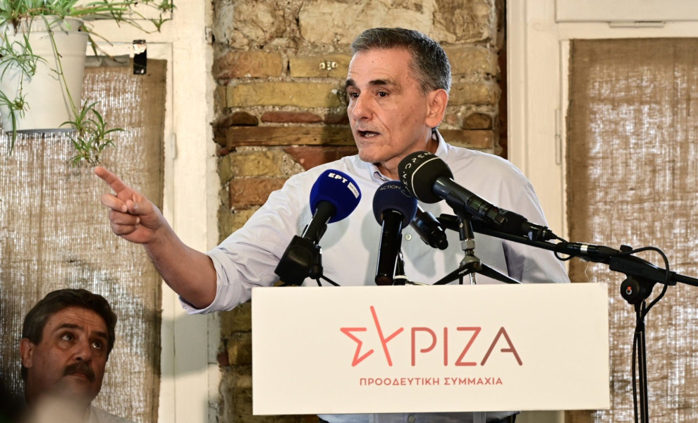 Ανακοίνωση από τον Ευκλείδη Τσακαλώτο της υποψηφιότητάς του για την προεδρια του ΣΥΙΖΑ - Προοδευτική Συμμαχία, Παρασκευή 14 Ιουλίου 2023.
(ΜΙΧΑΛΗΣ ΚΑΡΑΓΙΑΝΝΗΣ/EUROKINISSI)