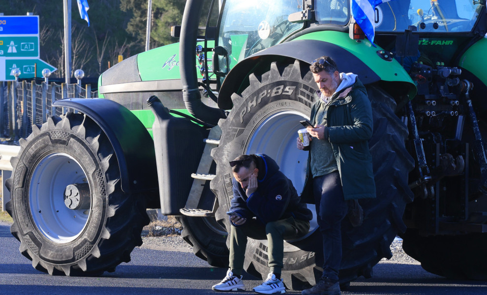 To μπλόκο των αγροτών στη Νίκαια / Intime