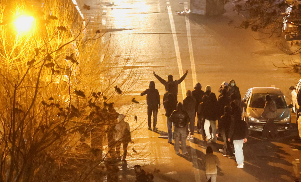 Διαδηλωτές στους δρόμους της Τεχεράνης / Reuters