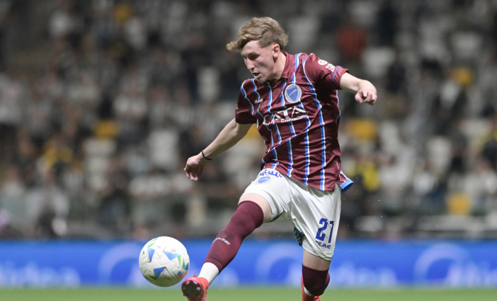 Ο Σαντίνο Αντίνο με τα χρώματα της Γοδόι Κρουζ. Πηγή: ΑΠΕ ΜΠΕ