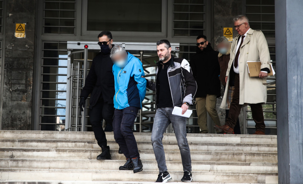 ΣΤΟΝ ΕΙΣΑΓΓΕΛΕΑ ΟΙ ΚΑΤΗΓΟΡΟΥΜΕΝΟΙ ΓΙΑ ΤΙΣ ΔΟΛΟΦΟΝΙΕΣ ΓΥΝΑΙΚΩΝ ΣΕ ΥΠΟΓΕΙΟ ΟΙΚΟΔΟΜΗΣ ΣΤΗΝ ΘΕΣΣΑΛΟΝΙΚΗ (ΝΑΣΟΣ ΣΙΜΟΠΟΥΛΟΣ/EUROKINISSI