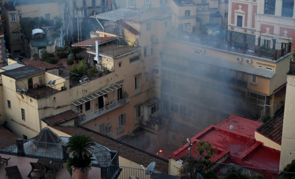 Κατεστραμμένο το θέατρο Sannazaro στη Νάπολη/Reuters