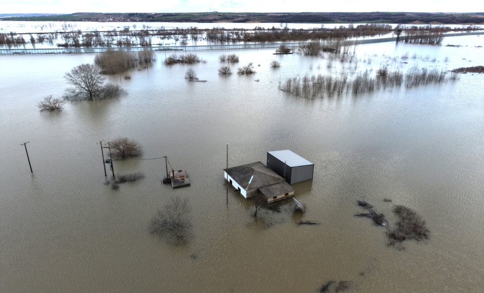 ΠΛΗΜΜΥΡΕΣ ΣΕ ΑΓΡΟΤΙΚΕΣ ΕΚΤΑΣΕΙΣ ΣΤΟΝ ΕΒΡΟ / INTIME NEWS