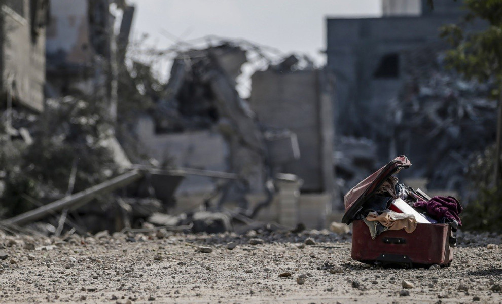 epa10911501 The destroyed Al-Ramal neighborhood following an Israeli air strike in Gaza City, 10 October 2023. More than 700 people have been killed and around 4,000 have been injured according to the Palestinian Ministry of Health, after Israel started b
