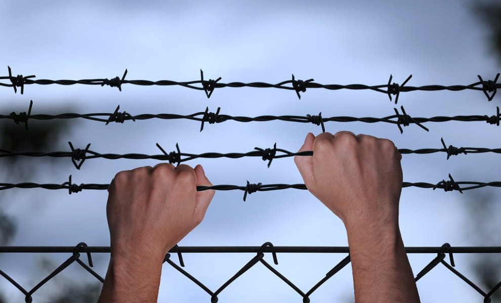 O πόλεμος στο Ιρ΄άν έχει φέρει και εκτόξευση ψευδών ειδήσεων και αρχείων εικόνας και video στα social media