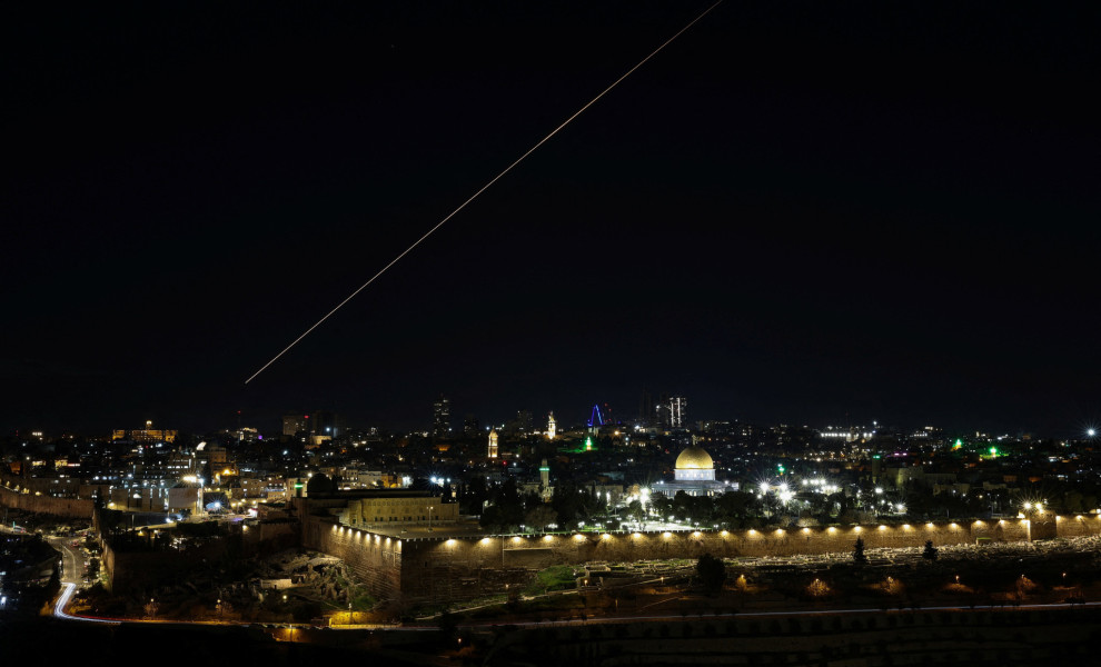 Πύραυλοι εκτοξεύονται προς το Ισραήλ από το Ιράν / Reuters