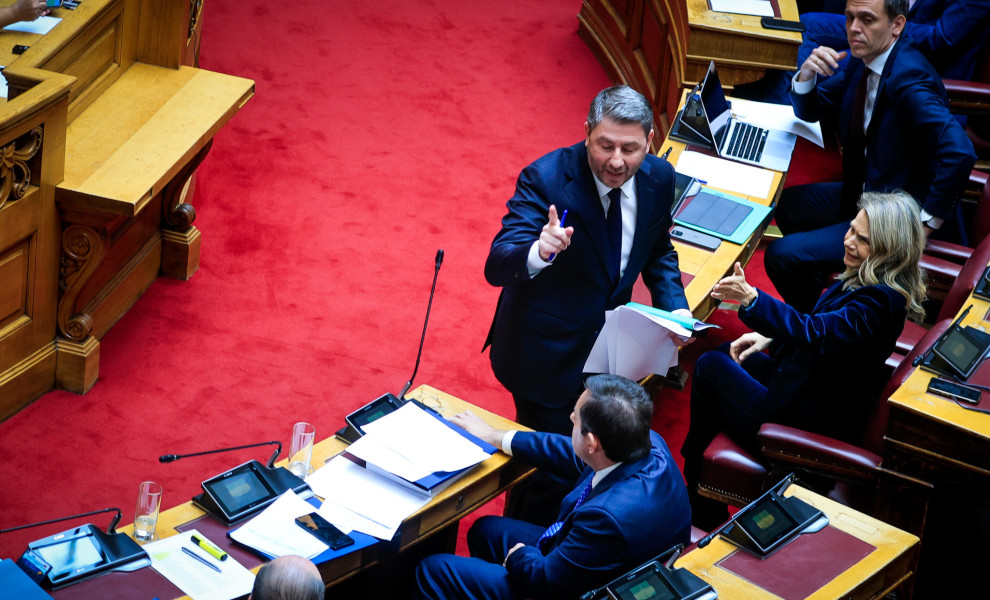 Στιγμιότυπο από τη σημερινή συζήτηση στη Βουλή για τον ΟΠΕΚΕΠΕ (Eurokinissi)