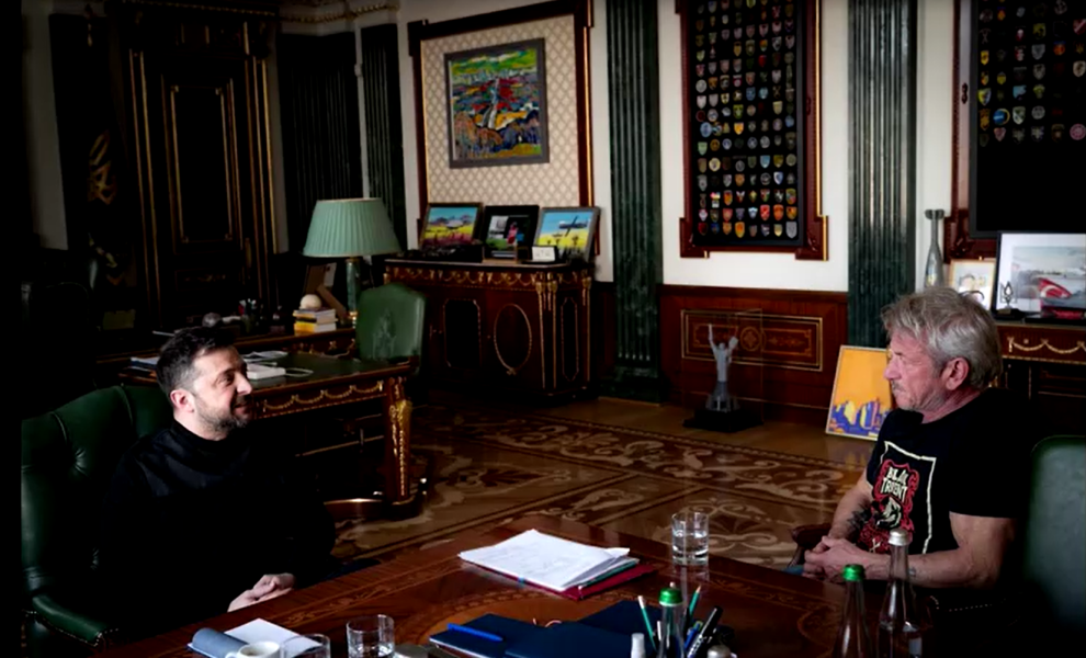 Στιγμιότυπο από τη συνάντηση Ζελένσκι - Πεν στο Κίεβο (Reuters)