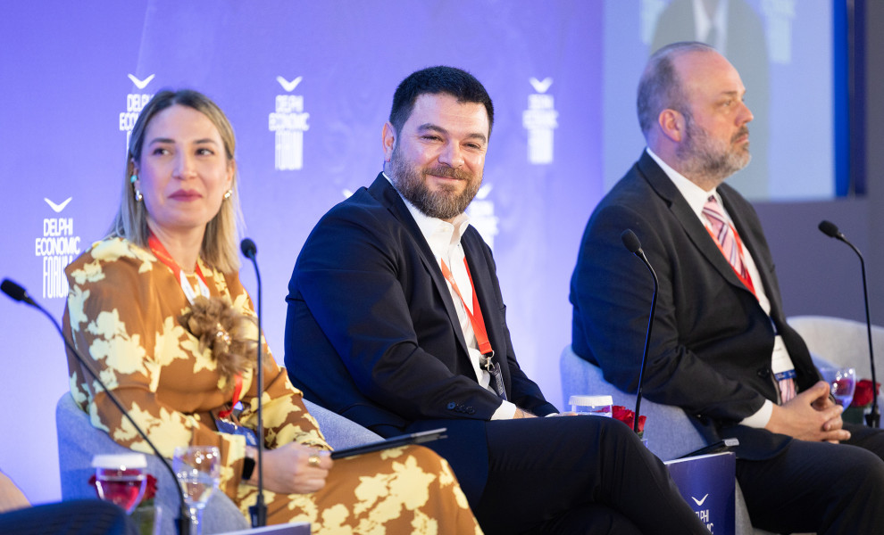Ιωάννης Καρανάτσιος, Chief Merchandising Officer, Lidl Ελλάς | Βασιλική Αδαμίδου, Διευθύντρια
Εταιρικών Υποθέσεων &amp; Βιωσιμότητας, Lidl Ελλάς | Μίλτος Φοροζίδης, Chief Executive Officer, Lidl Ελλάς