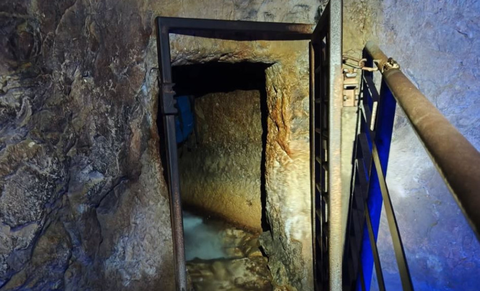 Εικόνα από το υπόγειο τούνελ που ανακαλύφθηκε στην Ιερουσαλήμ. Πηγή: Facebook