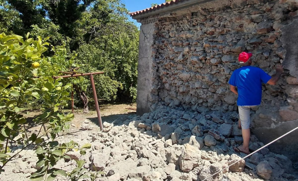 Ζημιές από τον σεισμό στην Εύβοια / Φωτ.: FLASH