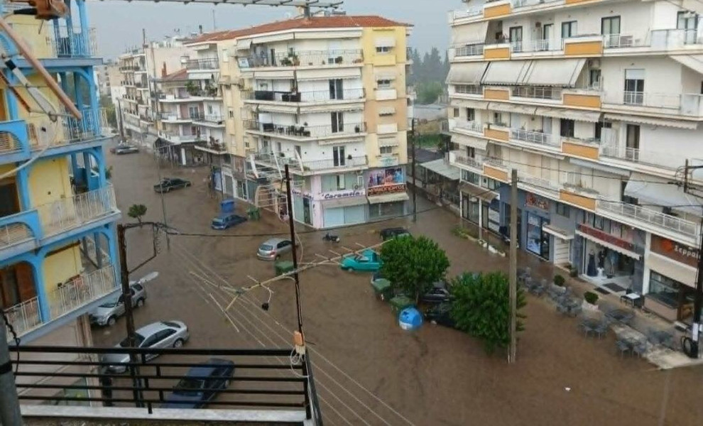 Εικόνα από τη σοβαρή πλημμύρα στη Νιγρίτα Σερρών. Φωτό: lionnews.gr