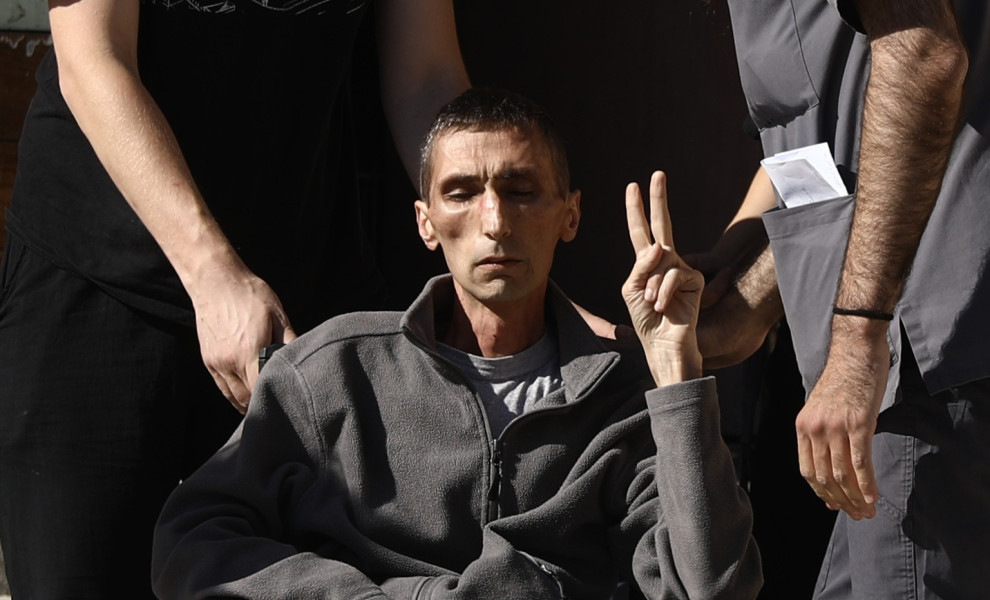 ΜΕΤΑΦΟΡΑ ΣΤΟ ΝΟΣΟΚΟΜΕΙΟ ΤΟΥ ΑΠΕΡΓΟΥ ΠΕΙΝΑΣ ΑΡΙΣΤΟΤΕΛΗ ΧΑΝΤΖΗ ΓΙΑ ΤΗΝ ΥΠΟΘΕΣΗ ΤΩΝ ΠΡΟΣΦΥΓΙΚΩΝ ΤΗΣ ΛΕΩΦΟΡΟΥ ΑΛΕΞΑΝΔΡΑΣ - INTIME NEWS / ΖΑΧΟΣ ΓΙΩΡΓΟΣ